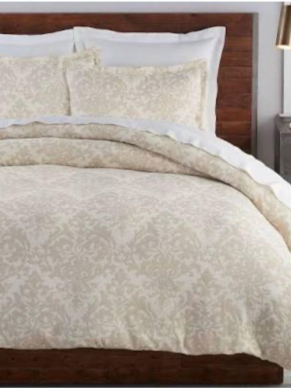 Queen Pottery Barn Cream Jacquard Medallion Duvet Cover, Shams & Linen Bedskirt